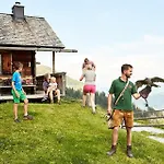 Hochalmbahnen 15w2, Glockenblume, Nahe Gondel, Hunde Willkommen