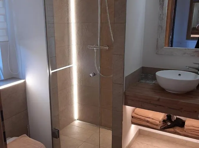 Hochalmbahnen Chalets 15W2, Glockenblume, Nahe Gondel, Hunde Willkommen * راوريس